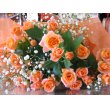 兵庫県姫路市フローリストつたやの花　ｵﾚﾝｼｽﾌﾟﾚｰﾞﾊﾞﾗとかすみそうの花束