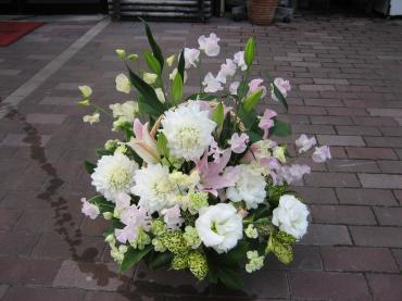 でっかいダリア✿アレンジ✿（御供）｜「フローリストつたや」　（兵庫県姫路市の花キューピット加盟店 花屋）のブログ