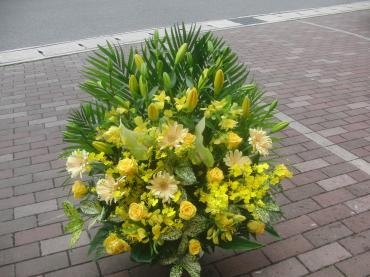 色違いのスタンド花✿｜「フローリストつたや」　（兵庫県姫路市の花キューピット加盟店 花屋）のブログ