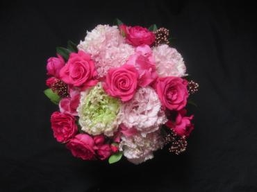 ピンクを主に華やかなアレンジ✿。✿｜「フローリストつたや」　（兵庫県姫路市の花キューピット加盟店 花屋）のブログ
