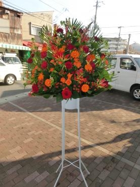 赤系のスタンド花✿｜「フローリストつたや」　（兵庫県姫路市の花キューピット加盟店 花屋）のブログ
