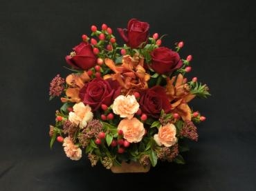 赤い薔薇のアレンジ✿｜「フローリストつたや」　（兵庫県姫路市の花キューピット加盟店 花屋）のブログ