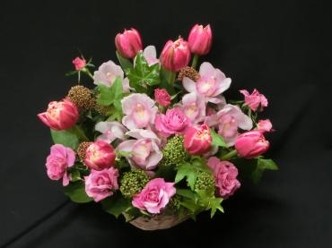 シンビジュームのアレンジ✿。✿♫｜「フローリストつたや」　（兵庫県姫路市の花キューピット加盟店 花屋）のブログ