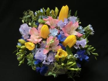 小学生の卒業御祝✿アレンジ✿｜「フローリストつたや」　（兵庫県姫路市の花キューピット加盟店 花屋）のブログ