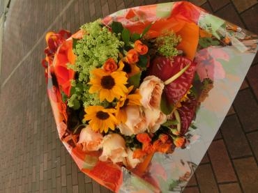 送別用花束✿｜「フローリストつたや」　（兵庫県姫路市の花キューピット加盟店 花屋）のブログ