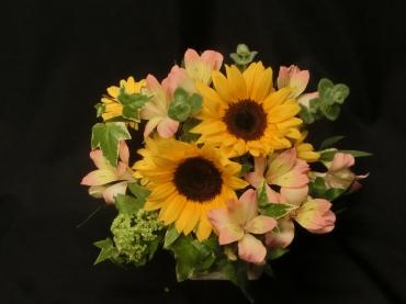 黄色い✿アレンジメント✿｜「フローリストつたや」　（兵庫県姫路市の花キューピット加盟店 花屋）のブログ