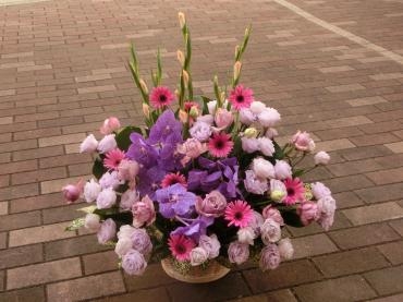 御供らしくないアレンジメント✿｜「フローリストつたや」　（兵庫県姫路市の花キューピット加盟店 花屋）のブログ