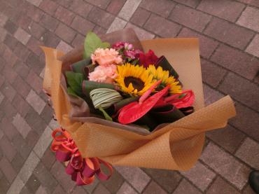 大人っぽく華やかな花束✿｜「フローリストつたや」　（兵庫県姫路市の花キューピット加盟店 花屋）のブログ
