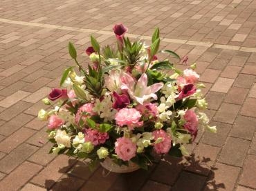御供らしからぬアレンジメント✿｜「フローリストつたや」　（兵庫県姫路市の花キューピット加盟店 花屋）のブログ